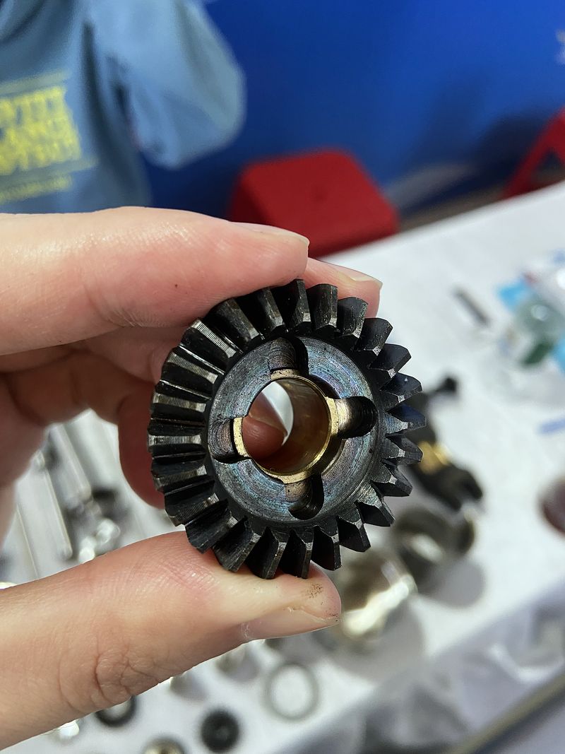 Gear cluster